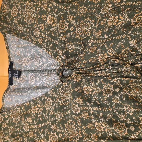 Forever 21-Floral Green Long Sleeve  Romper - Picture 2 of 7